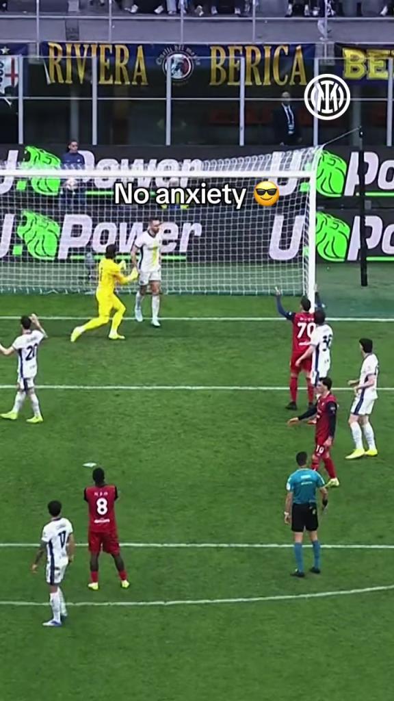 索默直呼專業(yè)，德弗里這次頭球解圍堪比一粒進球