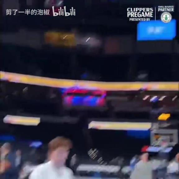 寶藏球員！你覺得小瓊斯能延續(xù)去年季后賽的亮眼表現(xiàn)嗎？